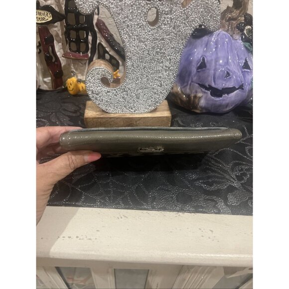 Coach Olive Green Dotted Signature Leather Checkbook Wallet - Picture 7 of 13